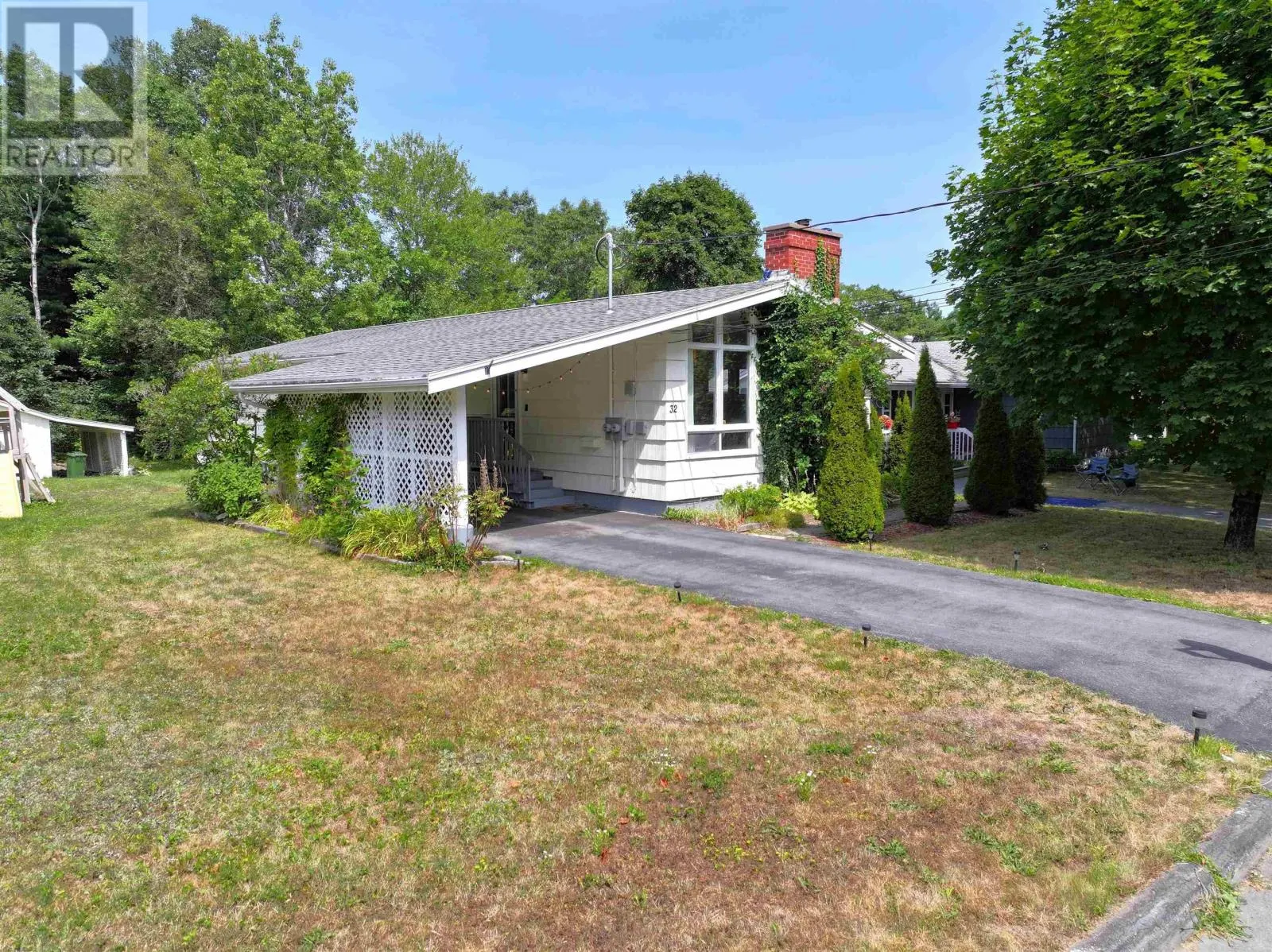 32 Murray Drive