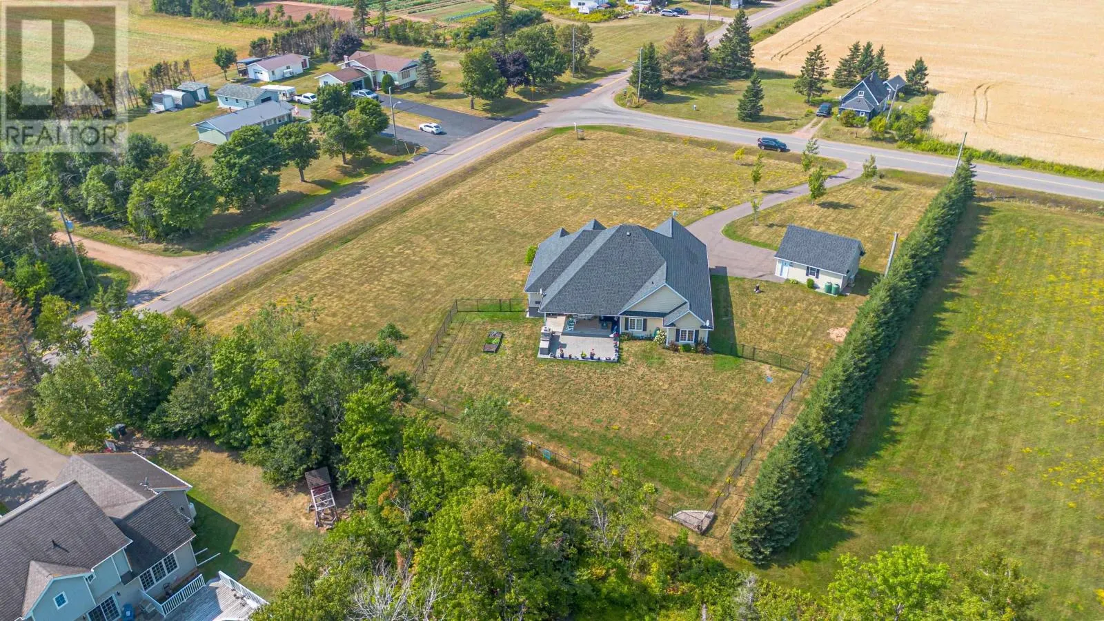 815 KENTYRE Road