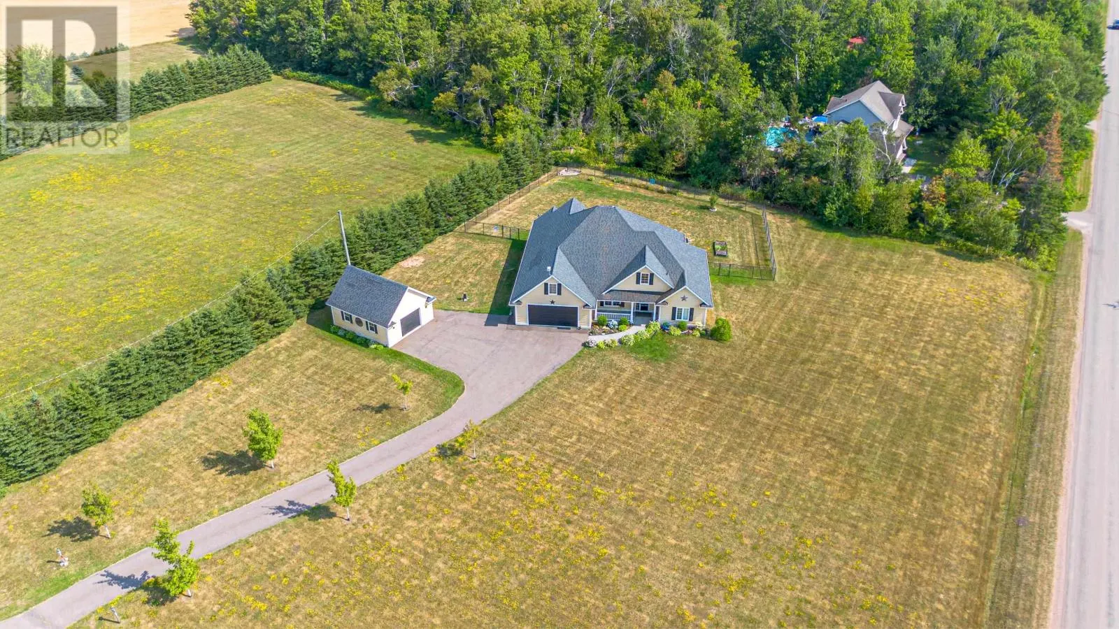 815 KENTYRE Road