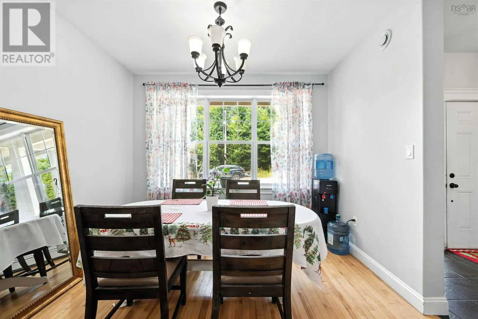 30 Oxer Close