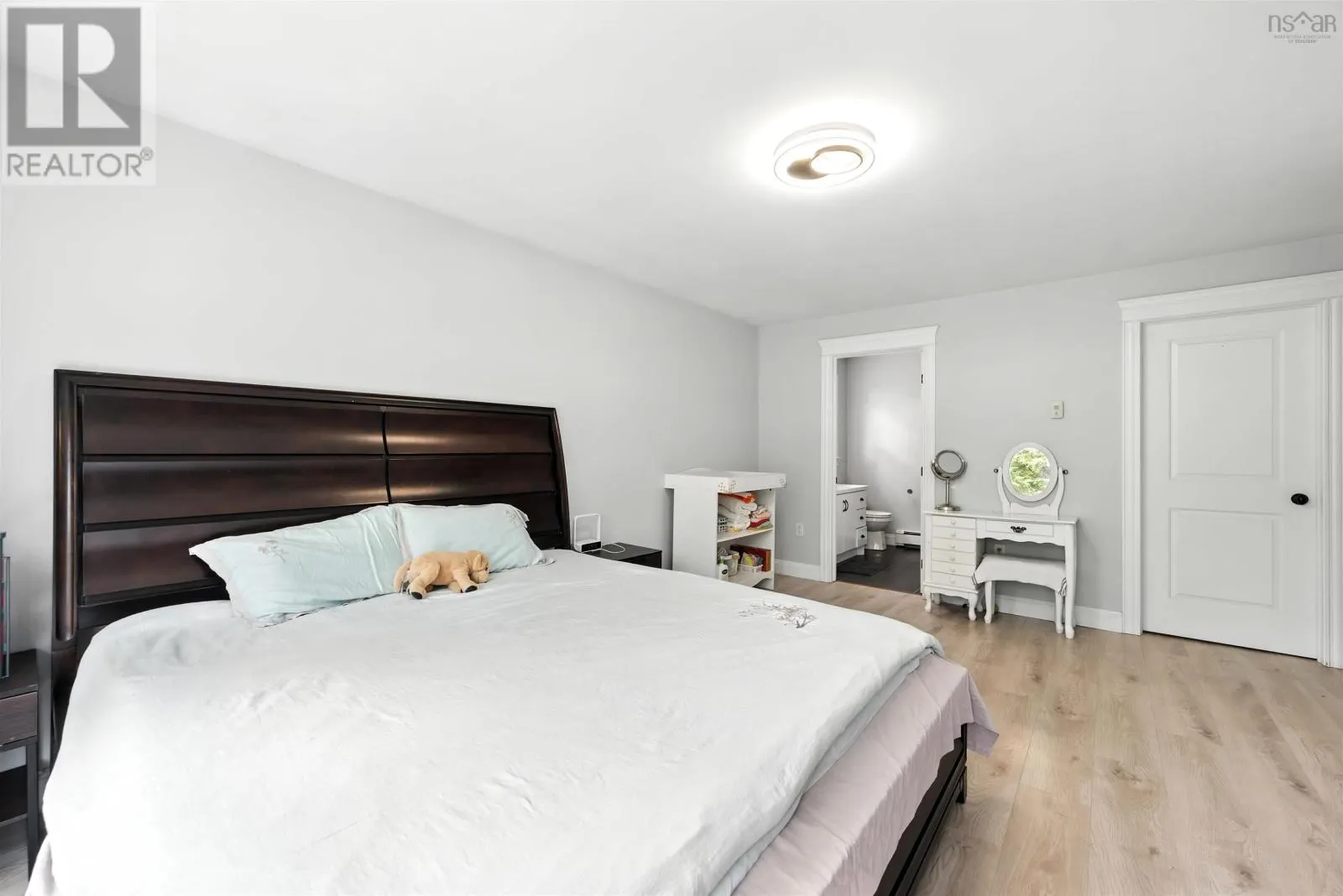 30 Oxer Close
