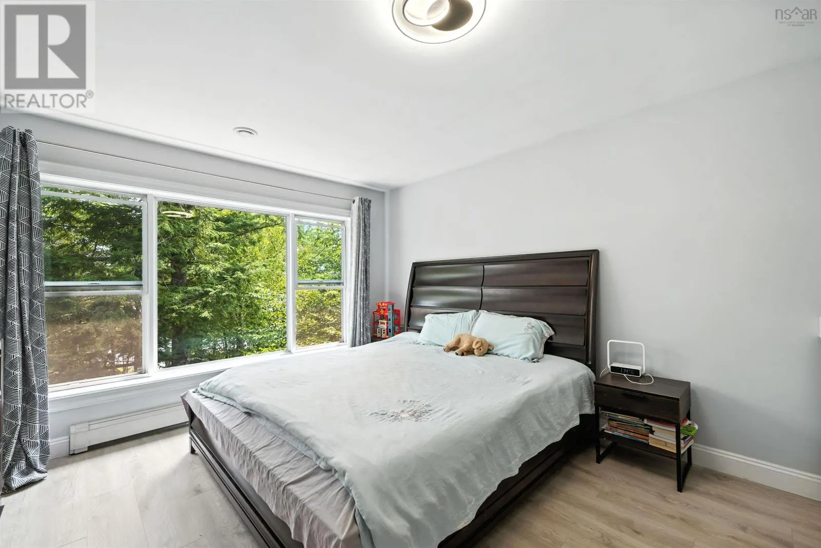 30 Oxer Close