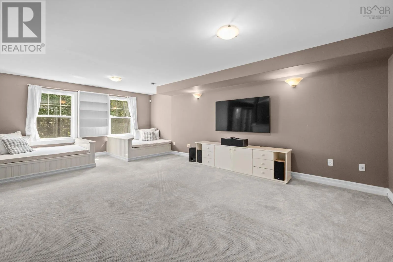 510 Gleneagles Drive