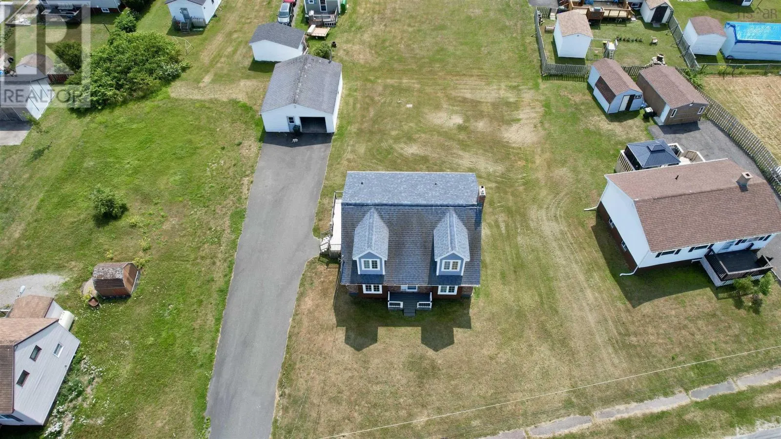 25 Roost Street