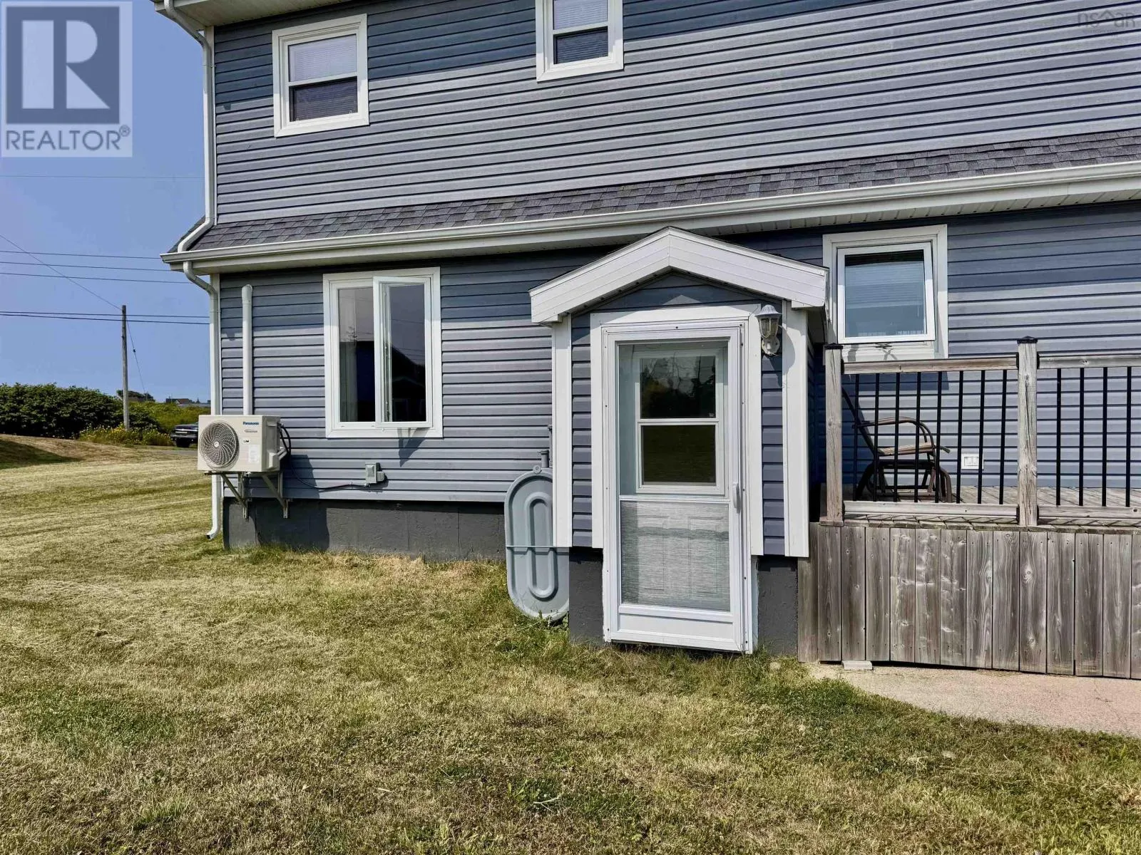 25 Roost Street