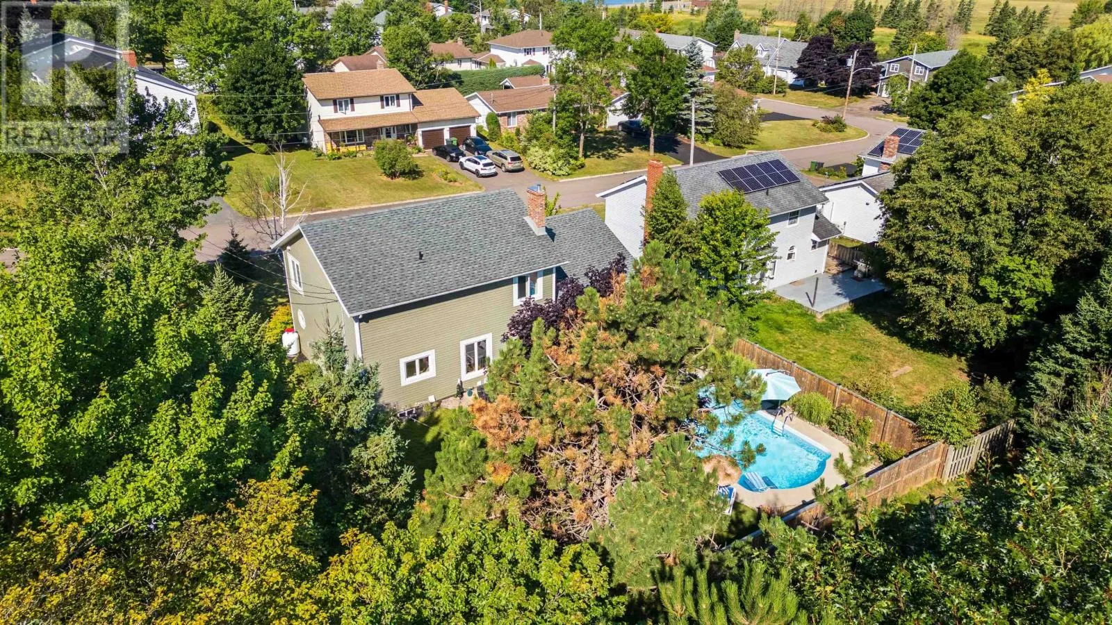 67 WARBURTON Drive