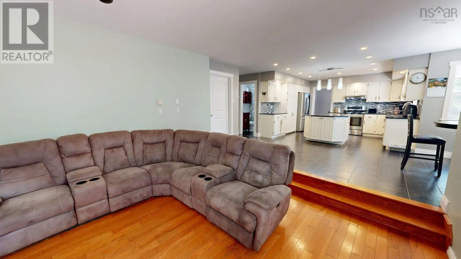 40 Saratoga Drive