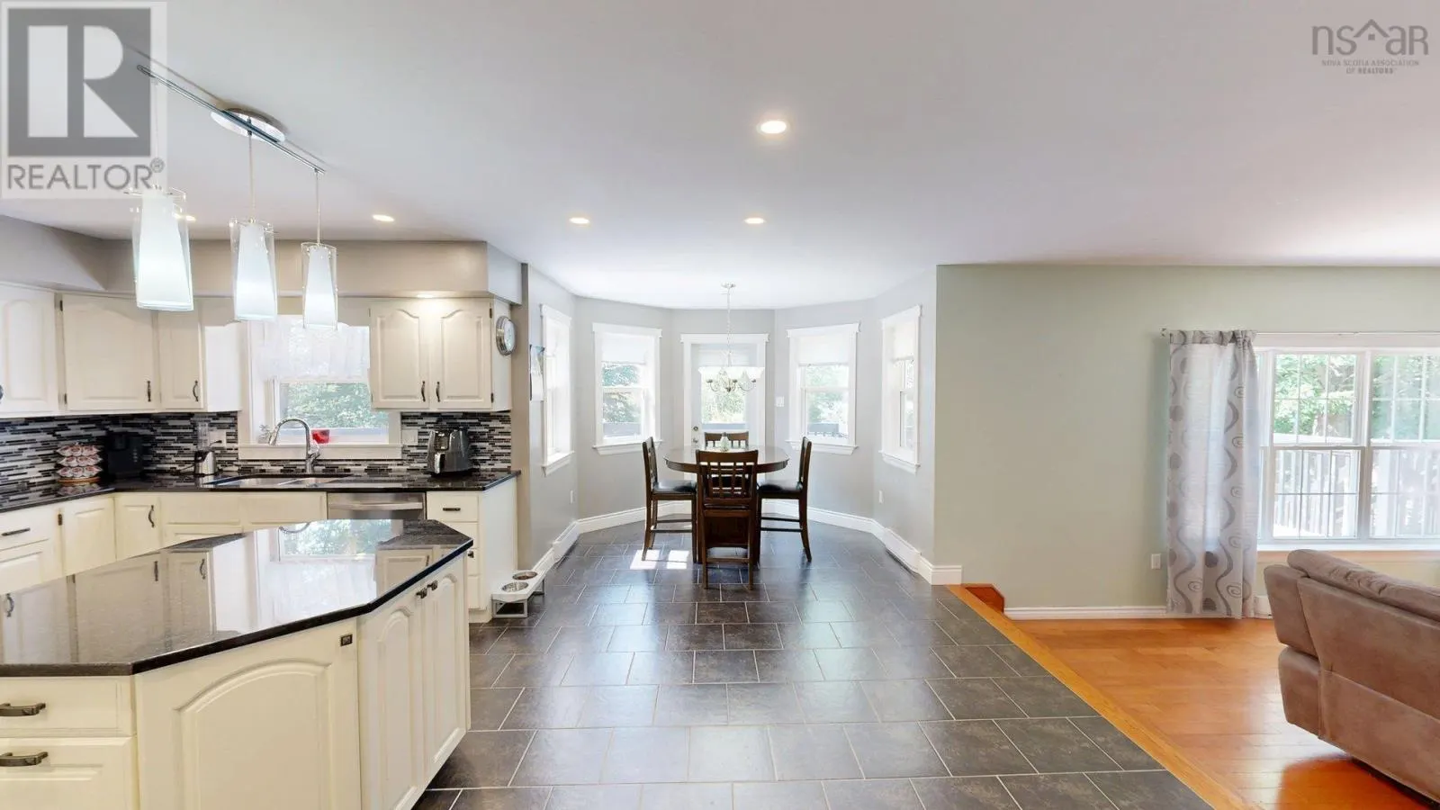 40 Saratoga Drive