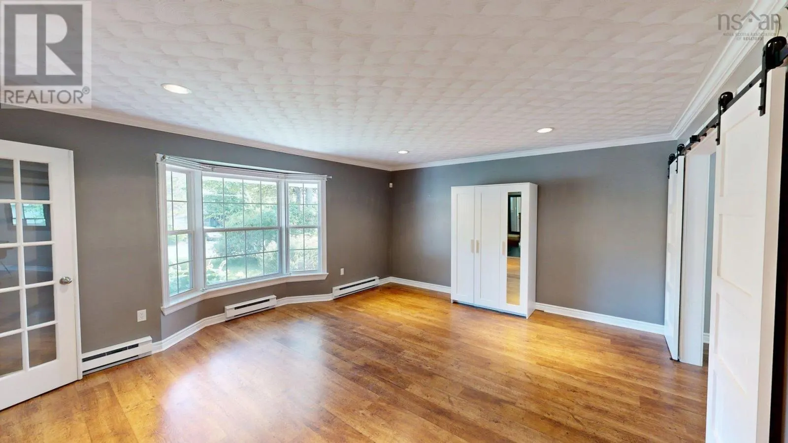 40 Saratoga Drive