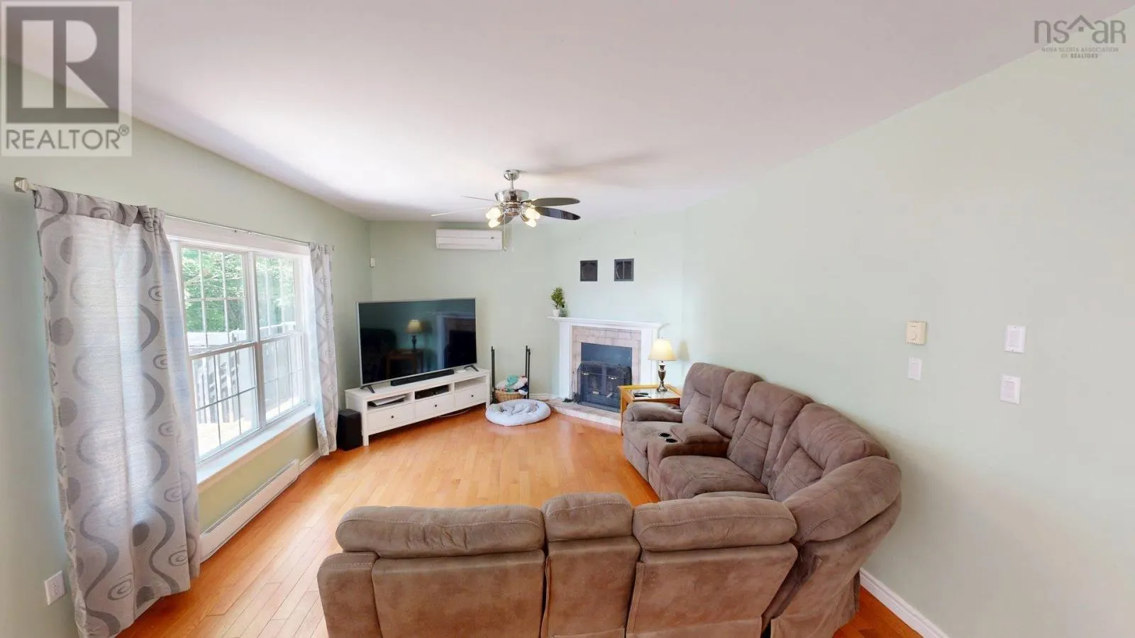 40 Saratoga Drive