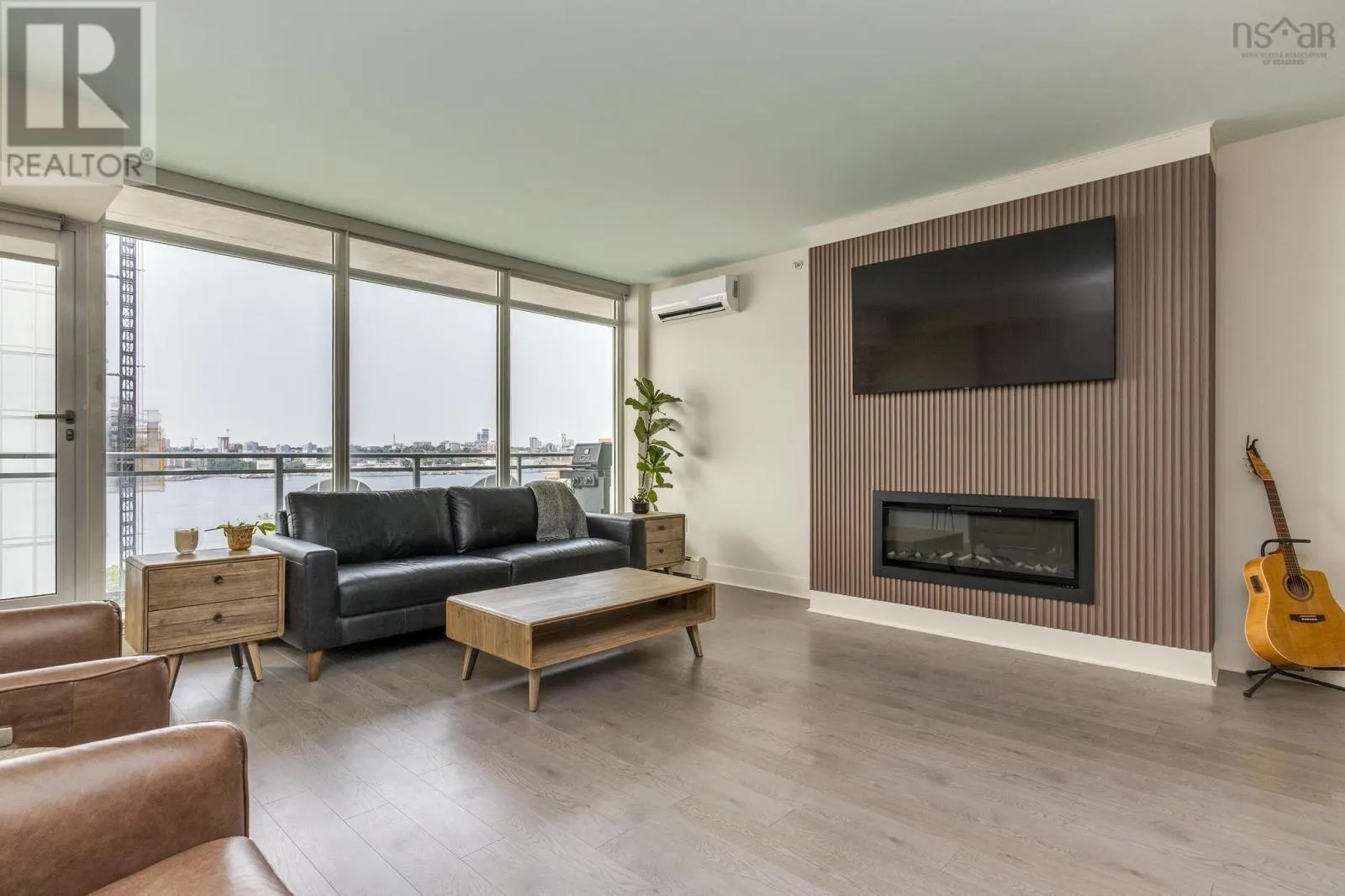 1006 15 Kings Wharf Place
