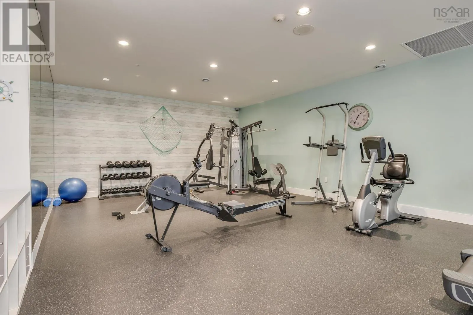 1006 15 Kings Wharf Place
