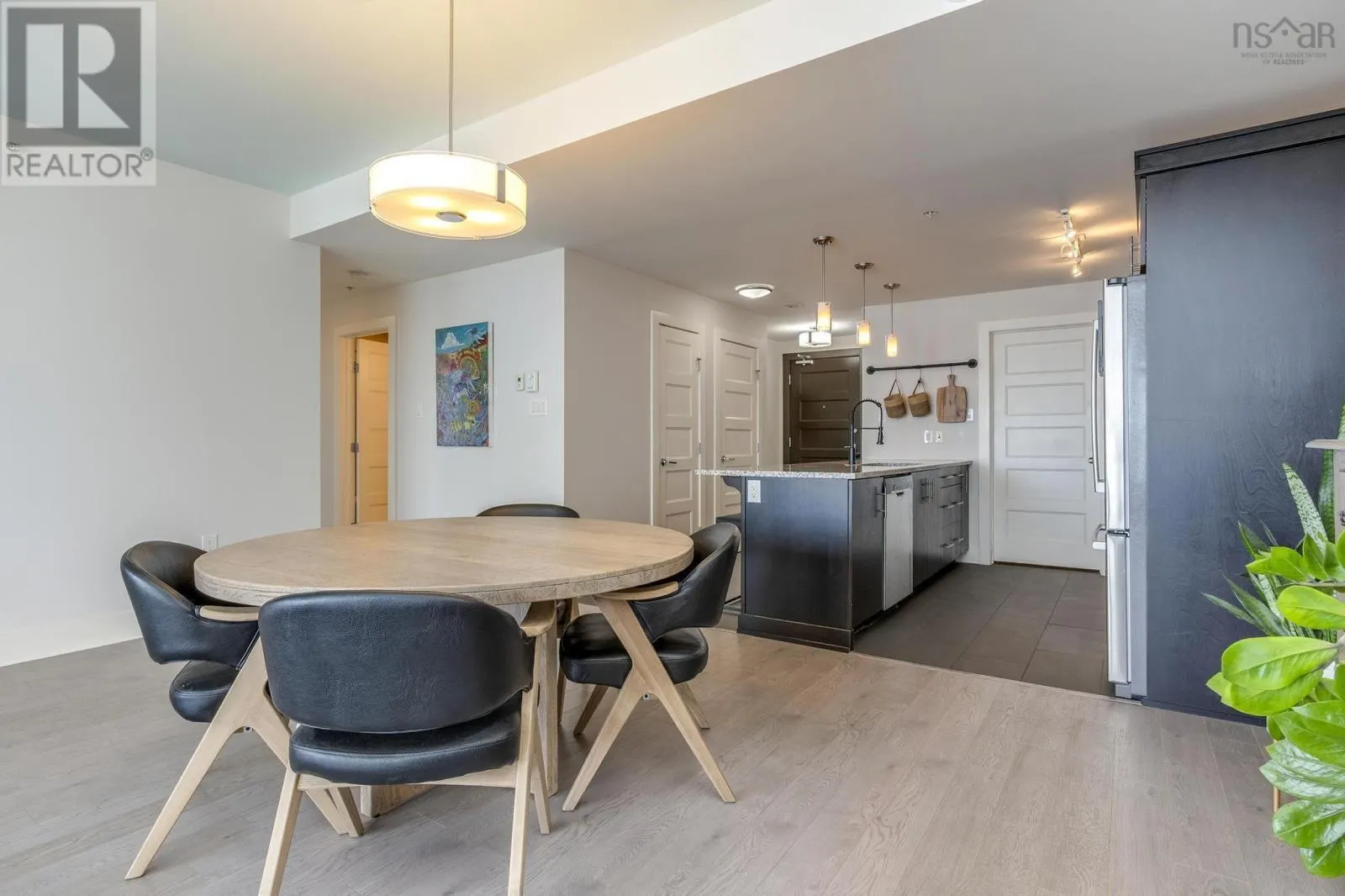 1006 15 Kings Wharf Place