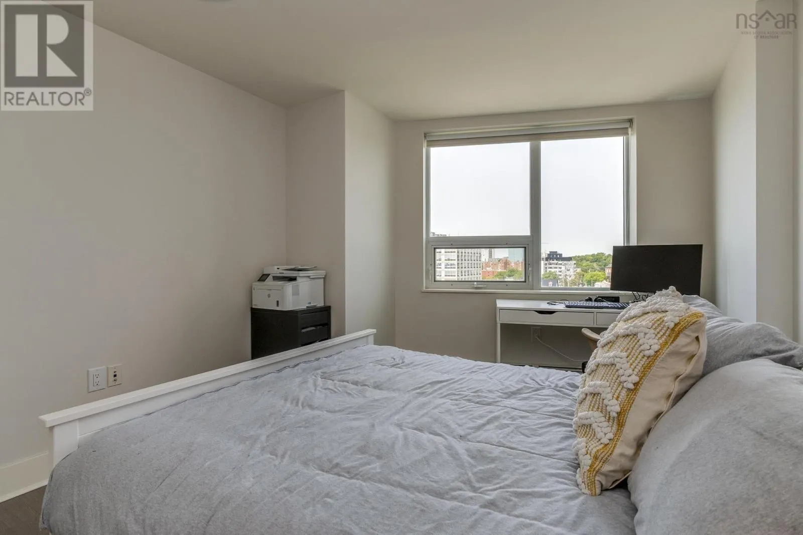 1006 15 Kings Wharf Place