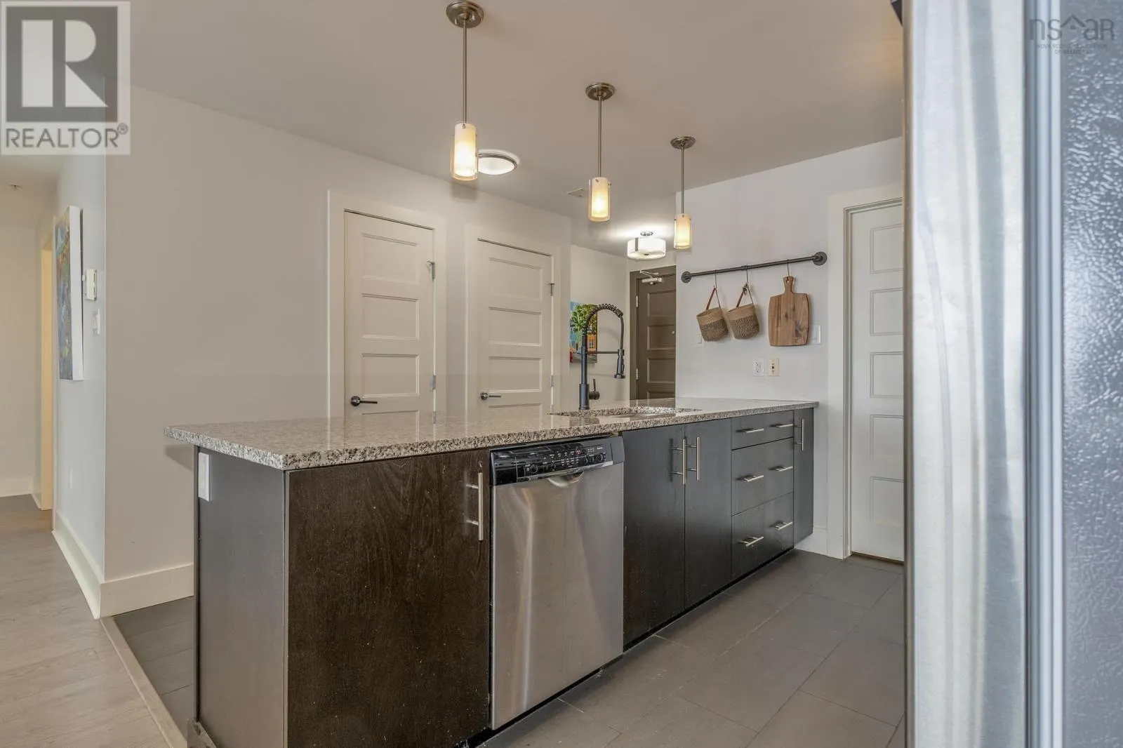 1006 15 Kings Wharf Place
