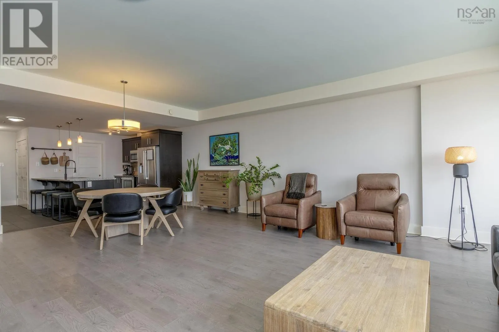 1006 15 Kings Wharf Place