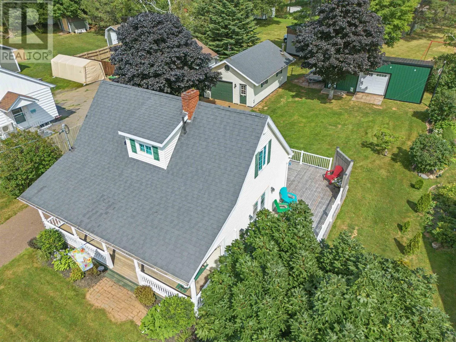 254 South Drive