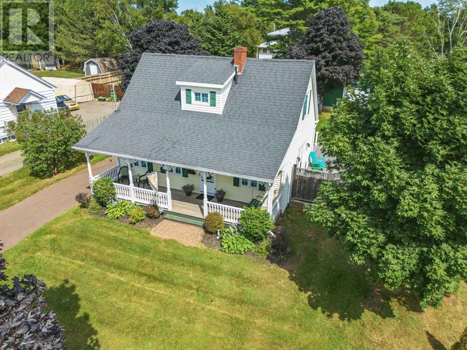 254 South Drive