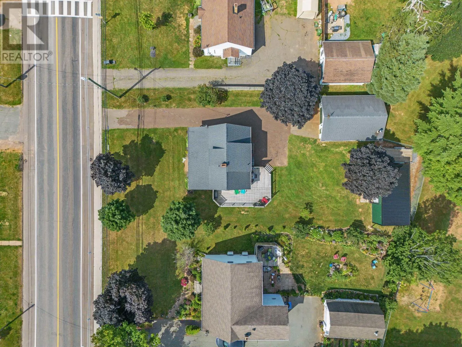 254 South Drive