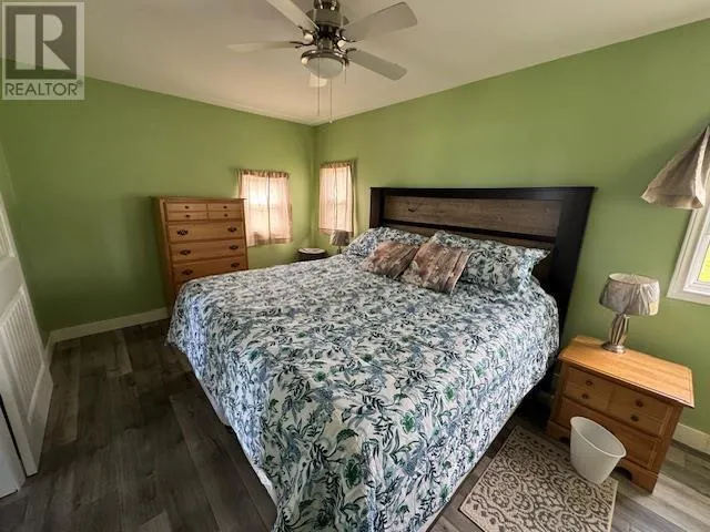 39 Summer Village Road