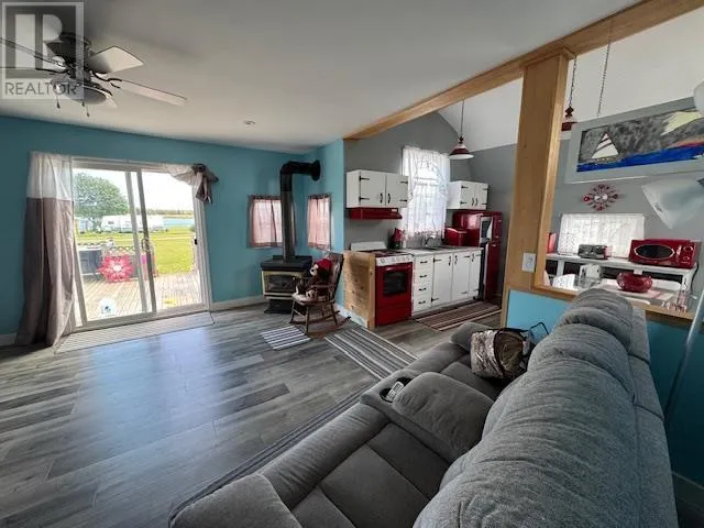 39 Summer Village Road