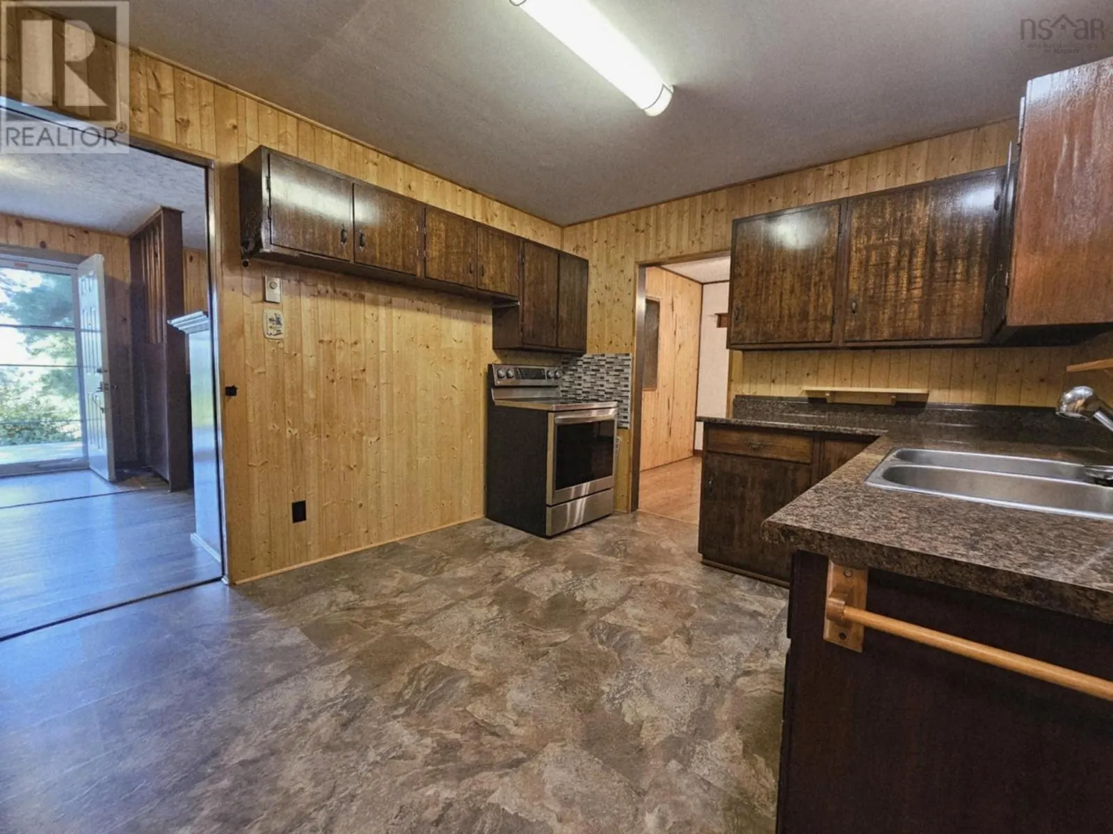 168 New River Road