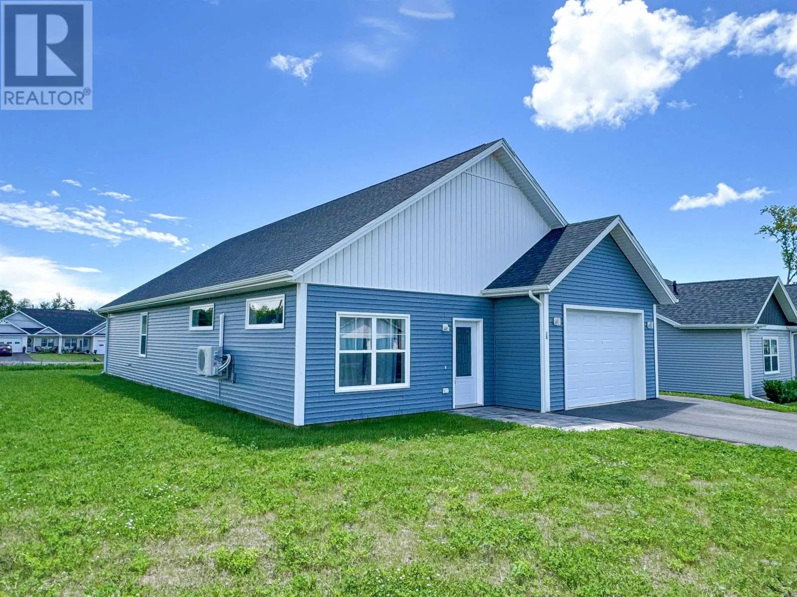 15 Captain James Crescent
