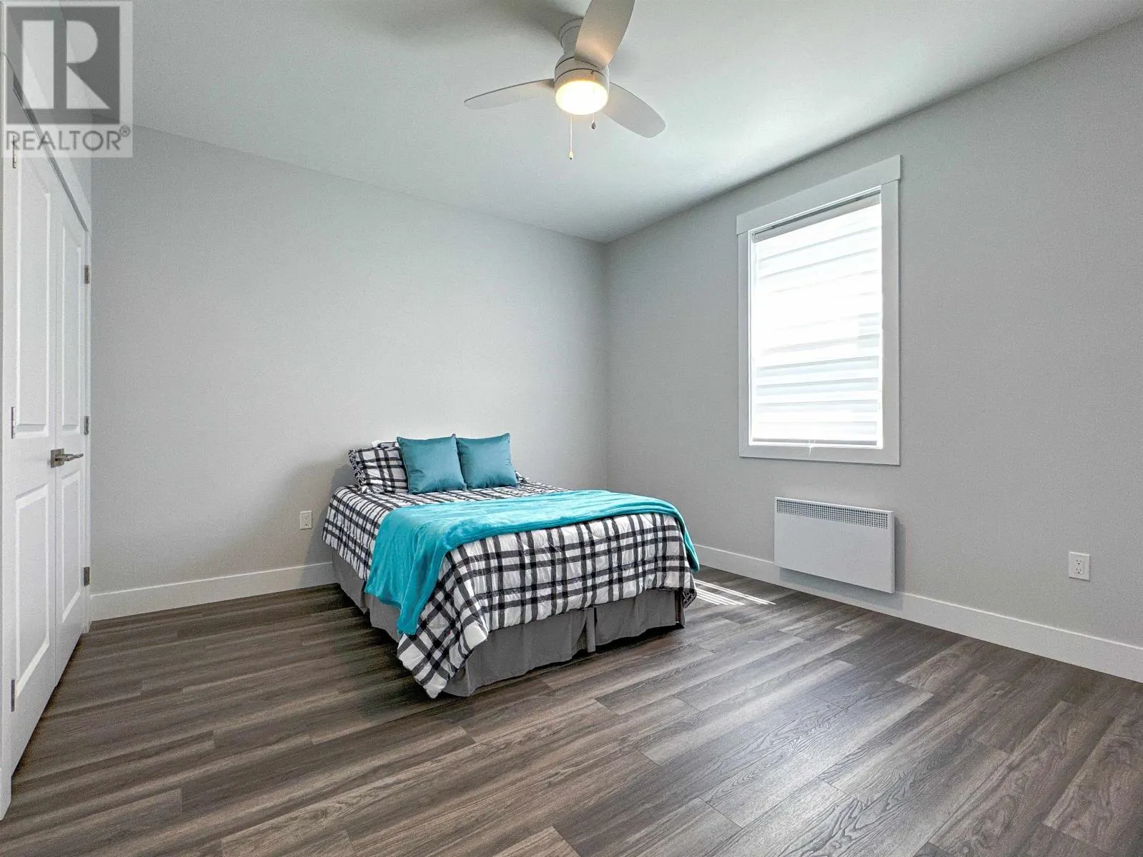 15 Captain James Crescent