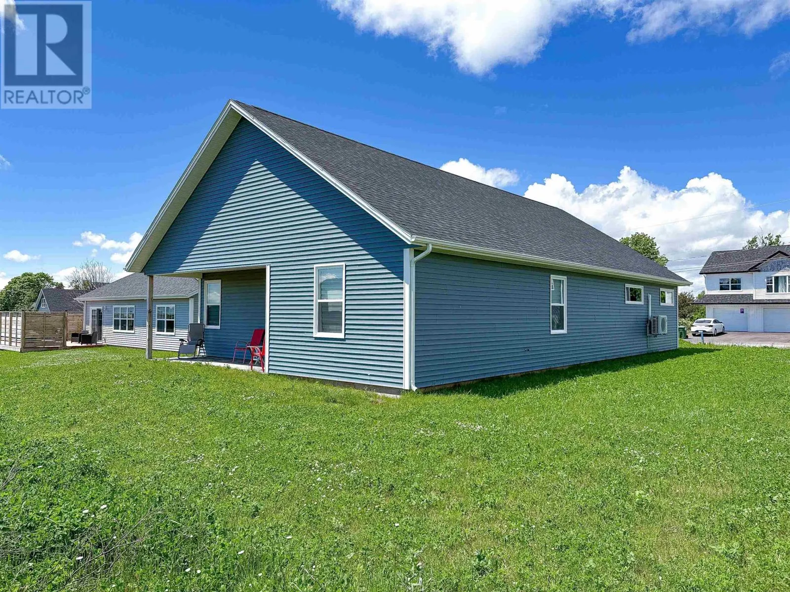 15 Captain James Crescent