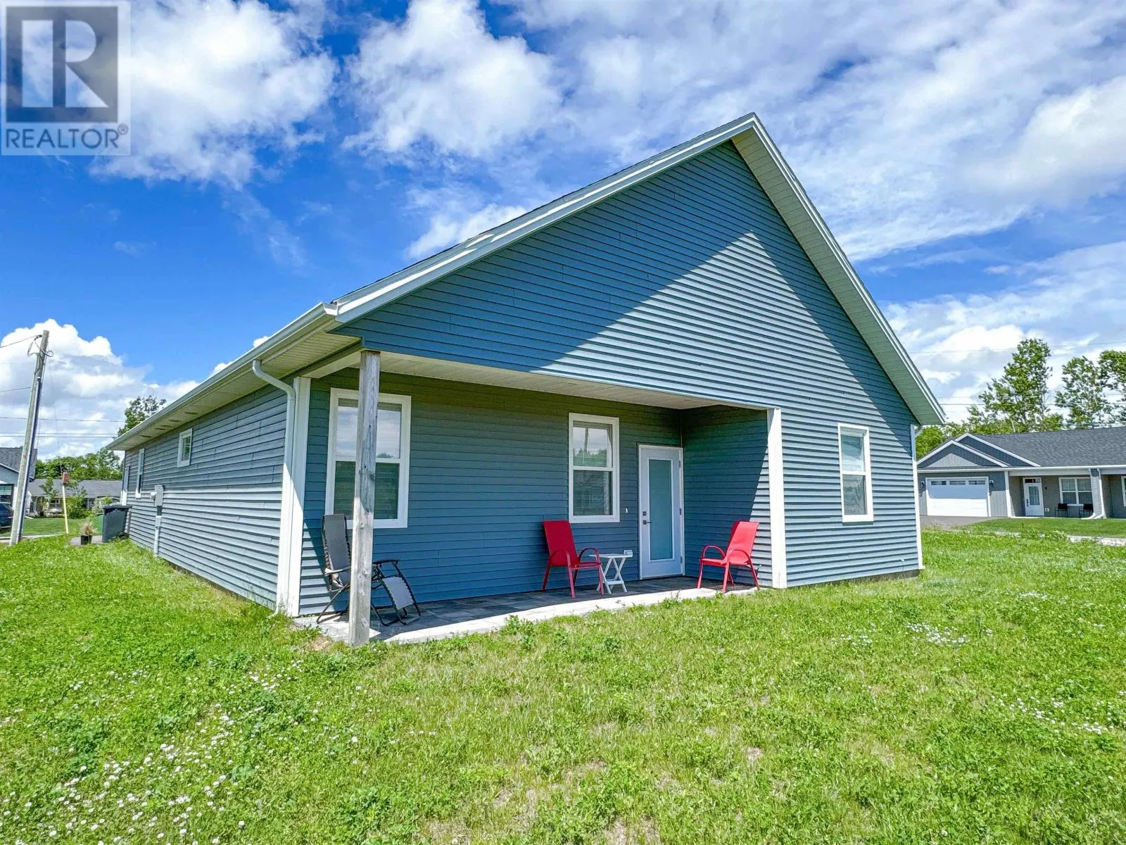 15 Captain James Crescent