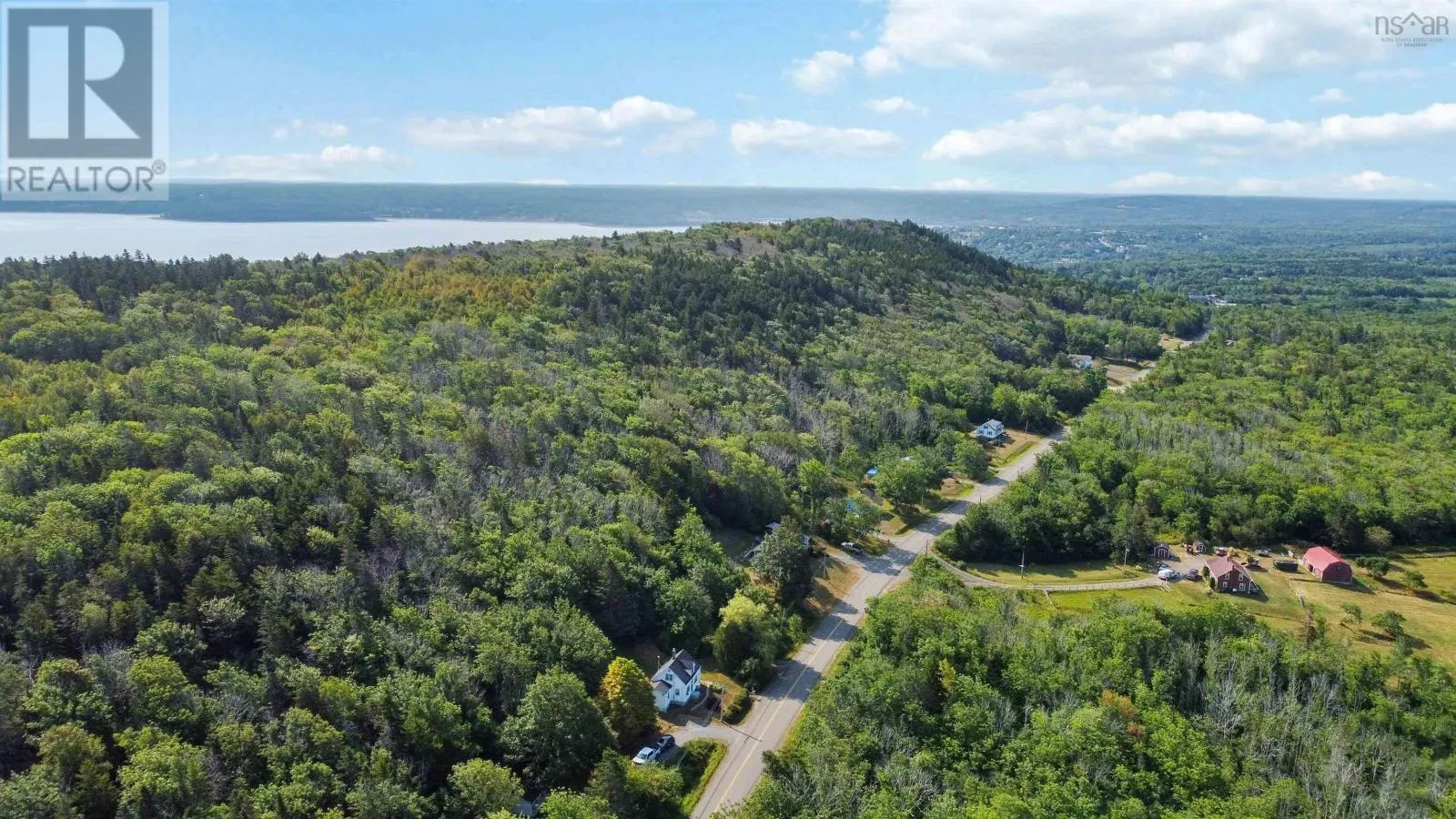 548 Lighthouse Road
