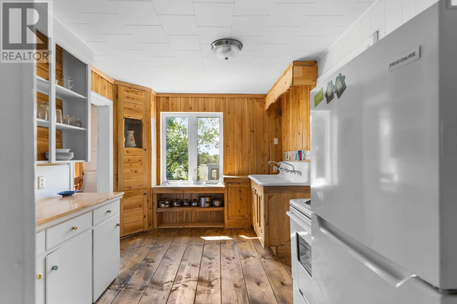 39015 WESTERN Road