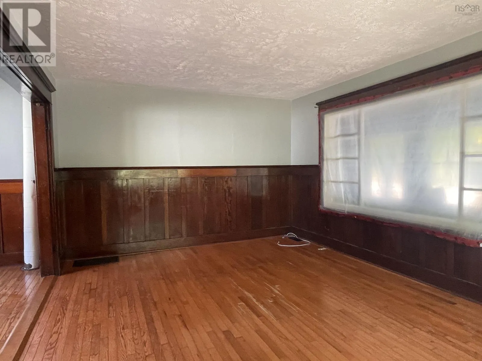 58 Seventh Street|58 7th Street
