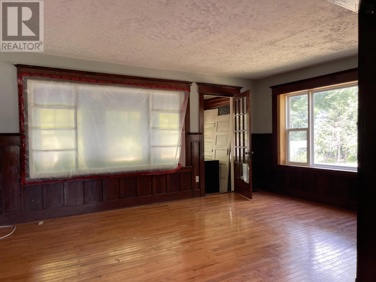 58 Seventh Street|58 7th Street