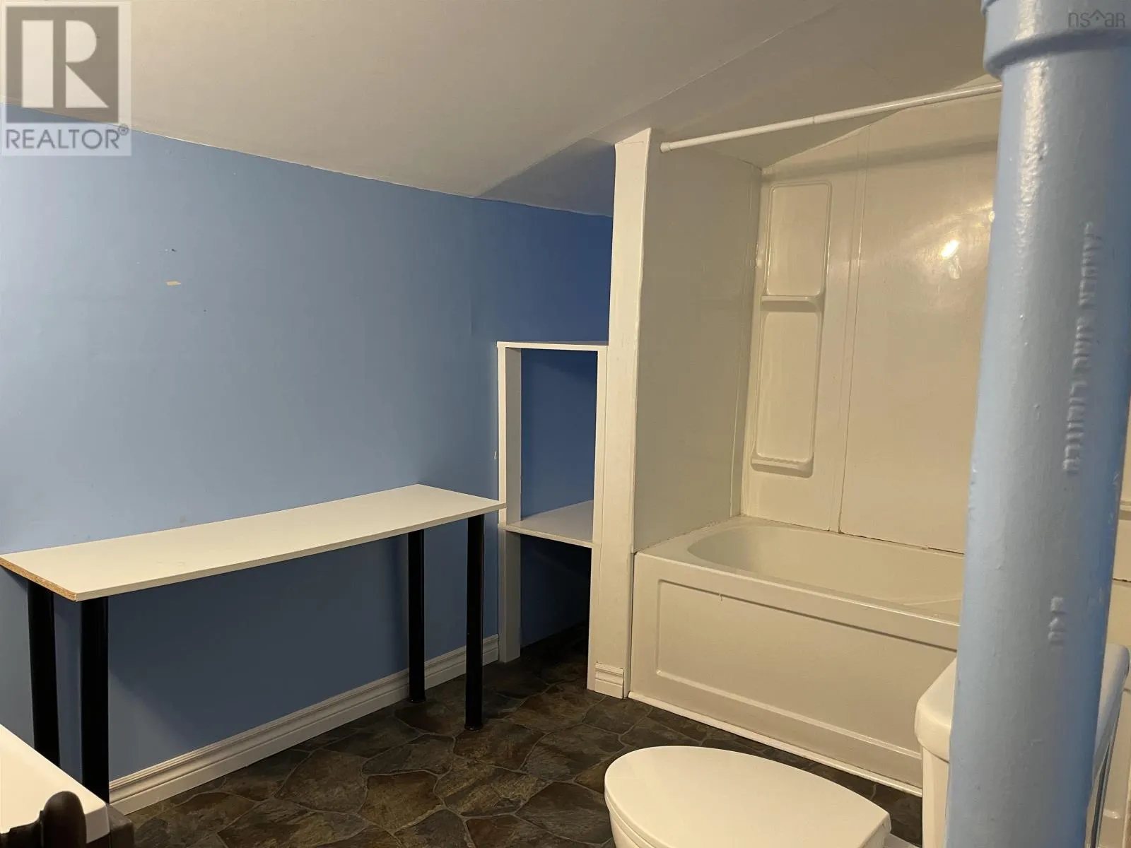 58 Seventh Street|58 7th Street