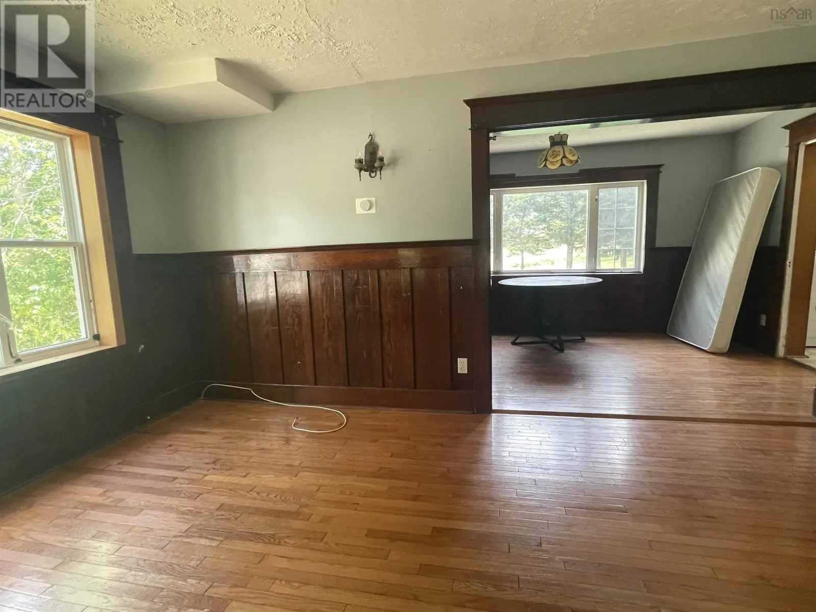 58 Seventh Street|58 7th Street