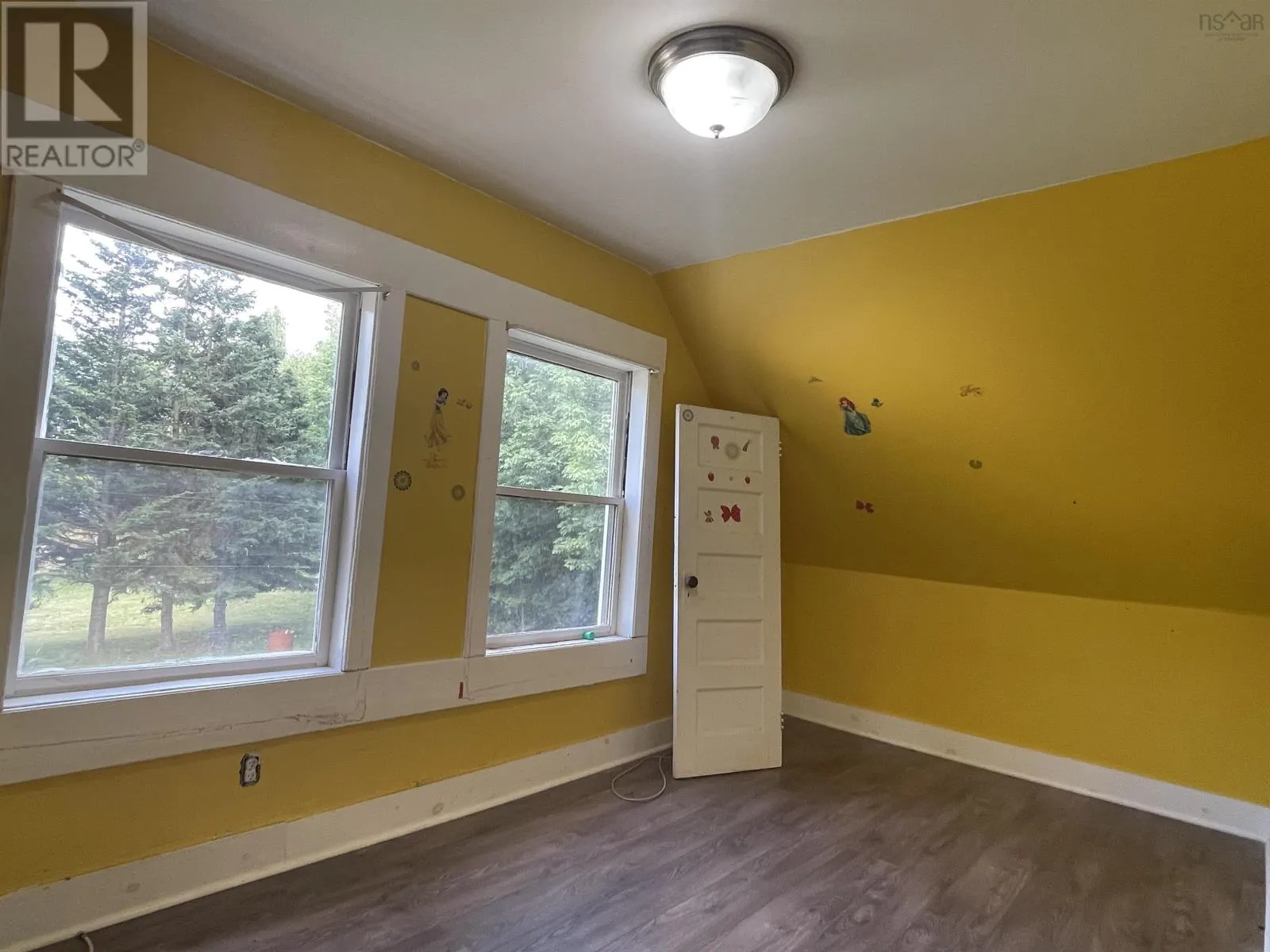 58 Seventh Street|58 7th Street