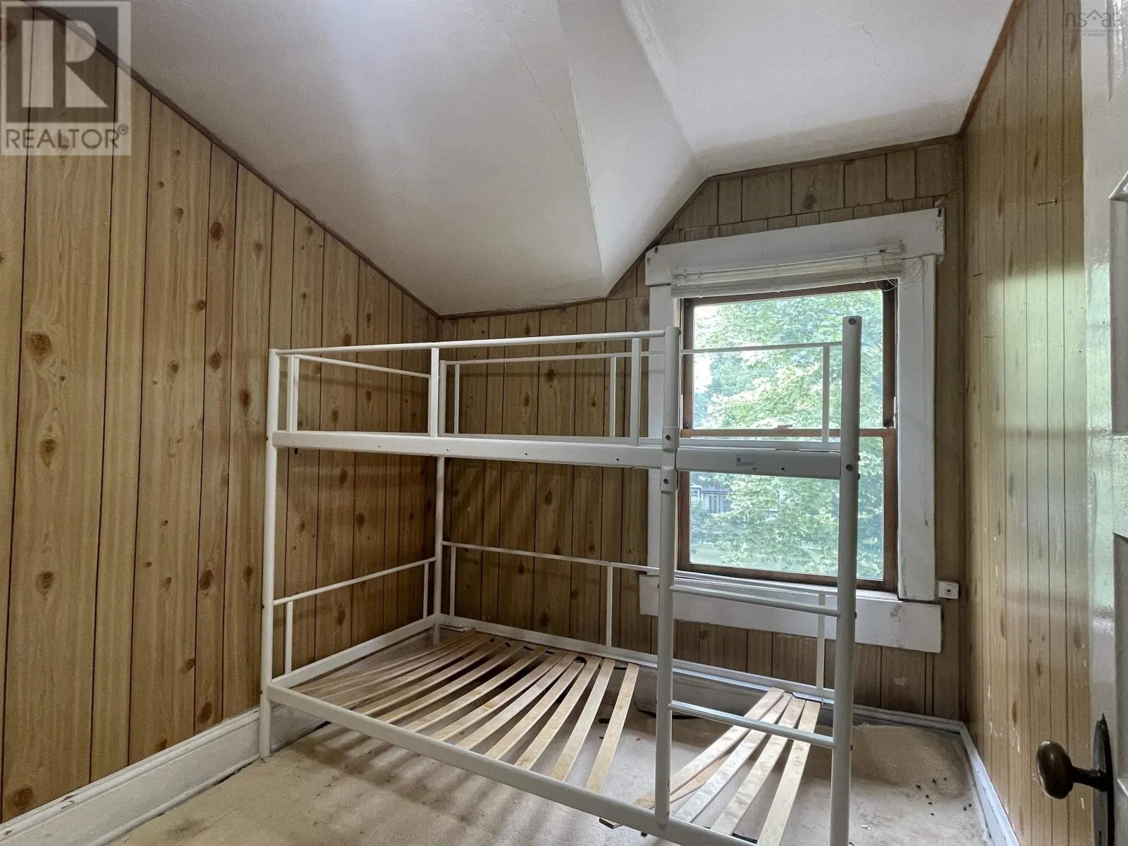 58 Seventh Street|58 7th Street