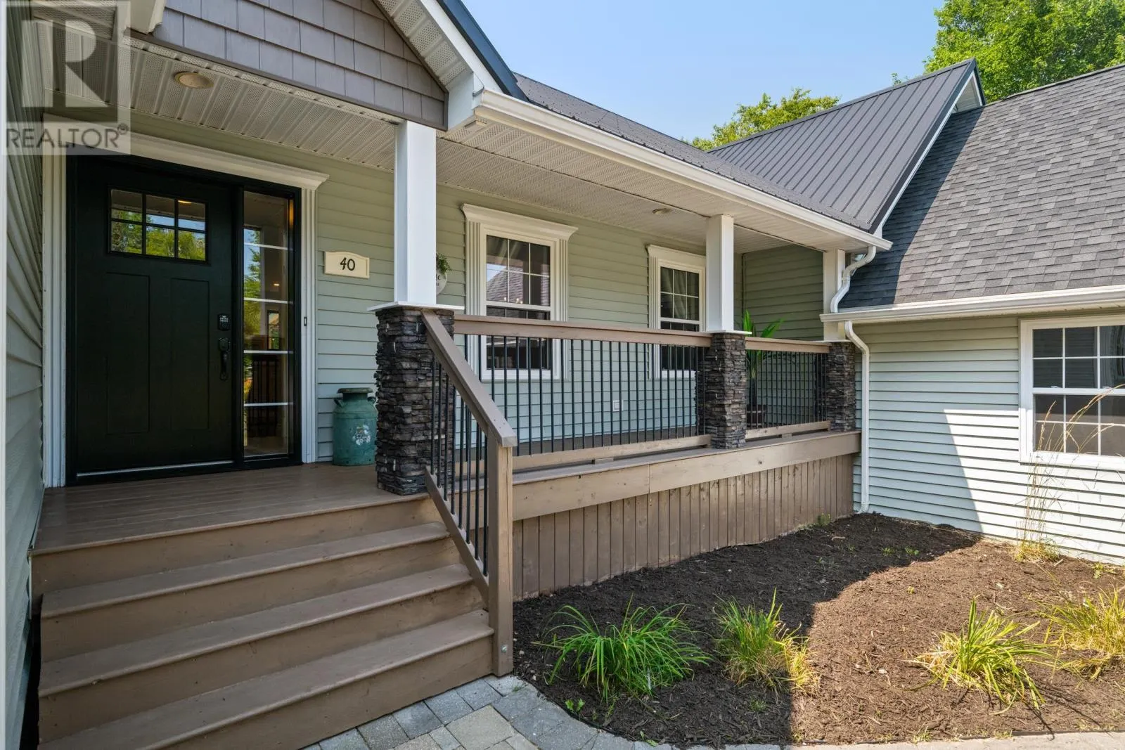 40 Merganser Avenue