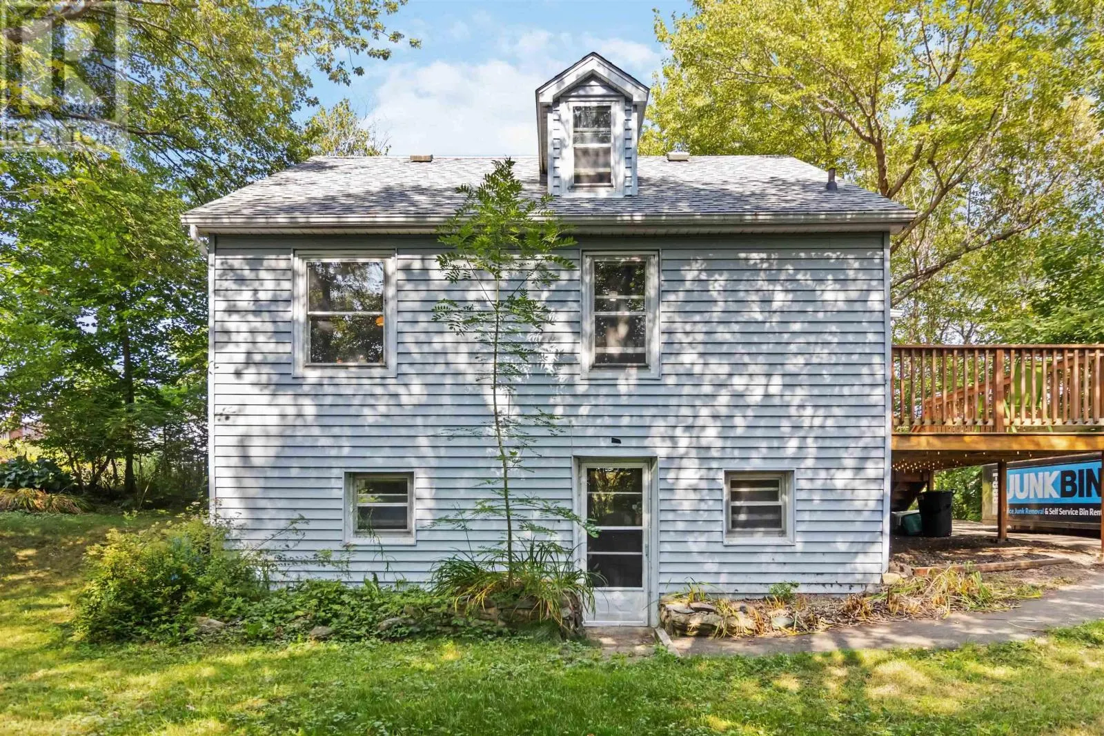 182 Caledonia Road