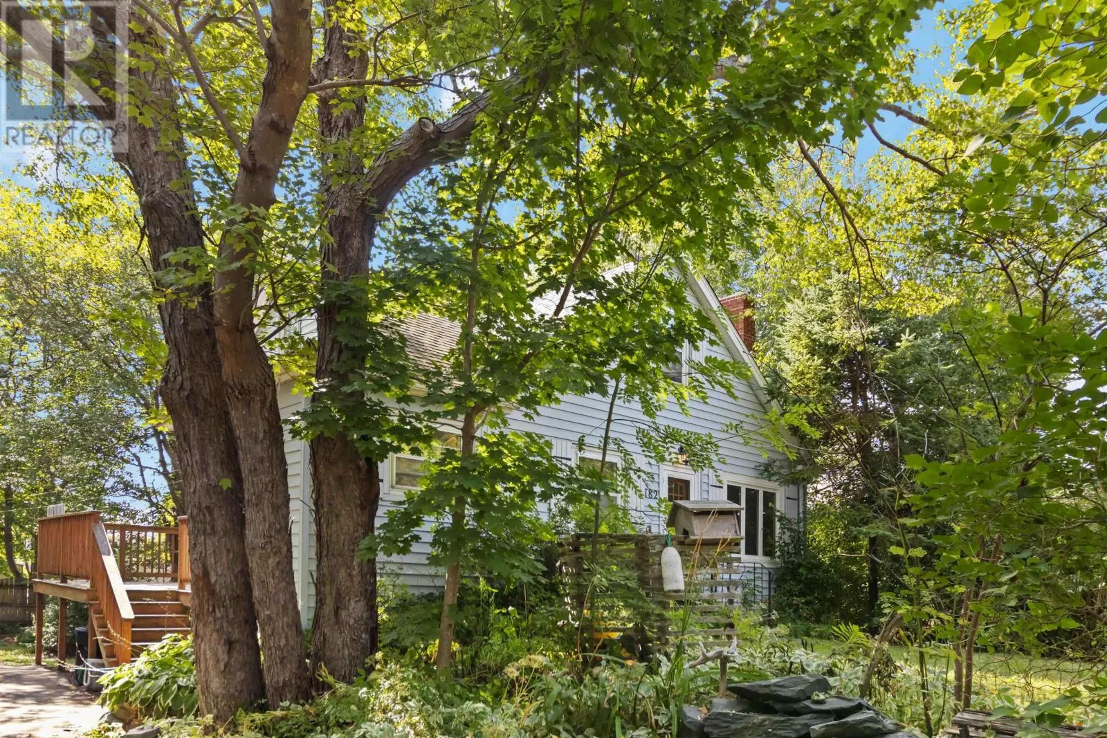 182 Caledonia Road