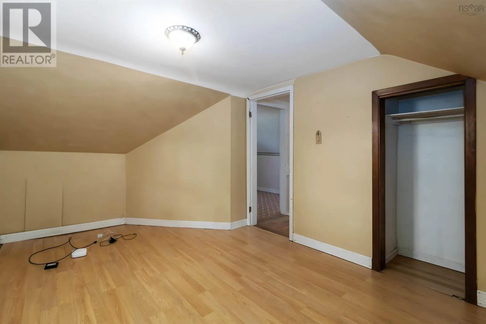 182 Caledonia Road