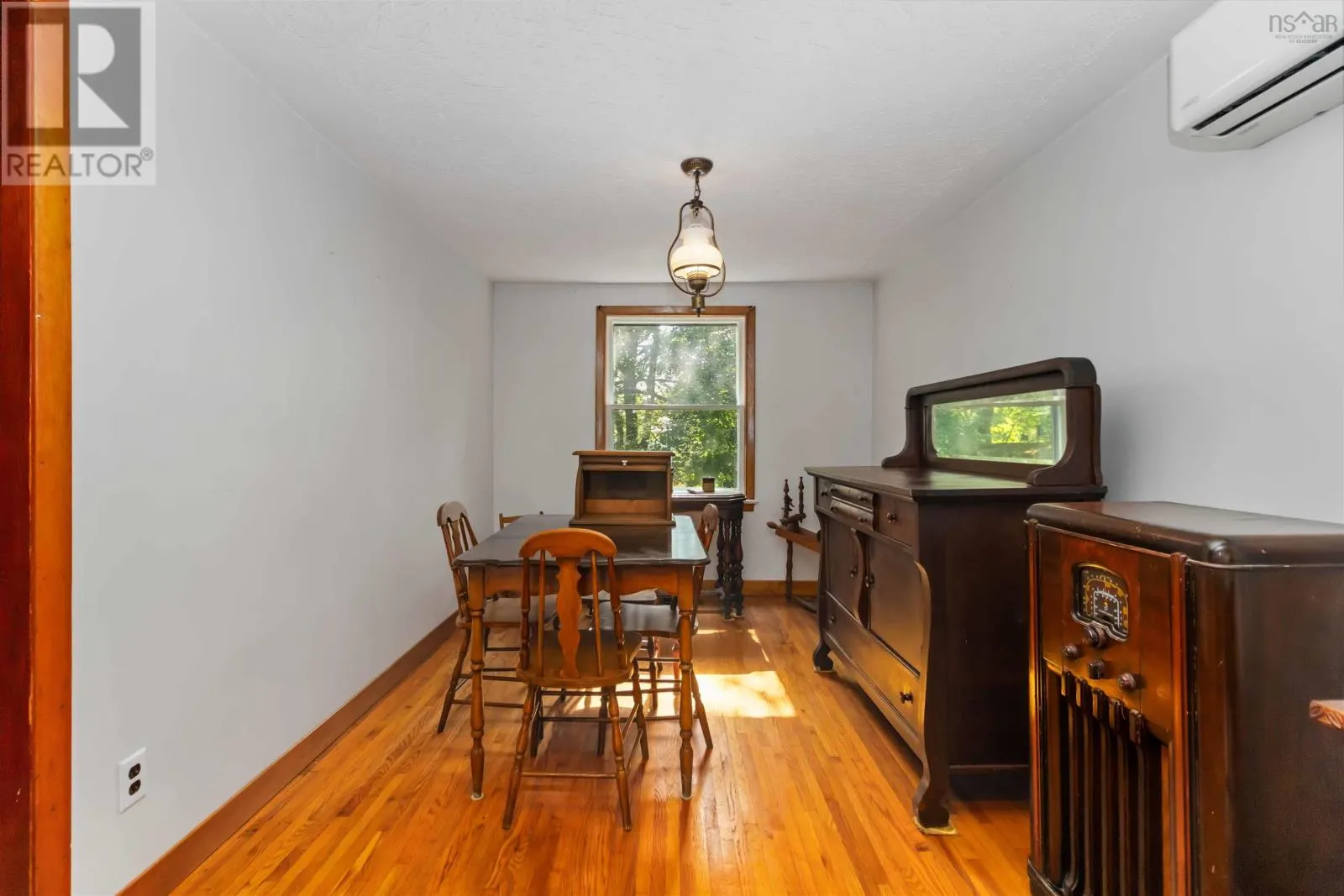 182 Caledonia Road