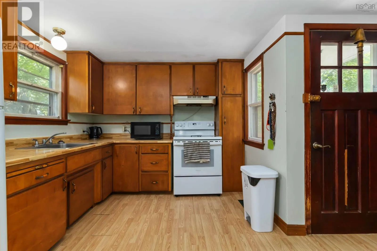 182 Caledonia Road