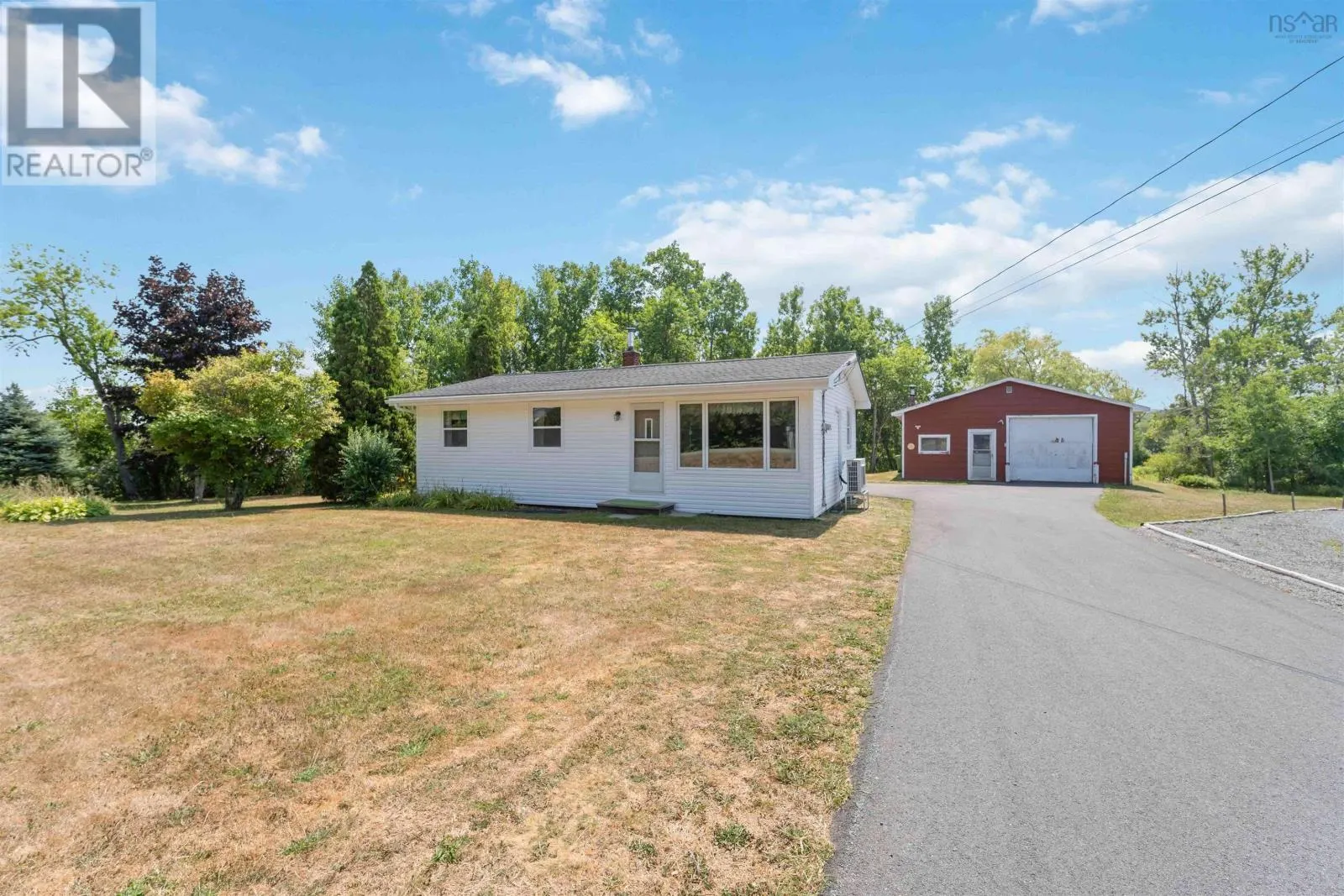 142 Old Halifax Road W