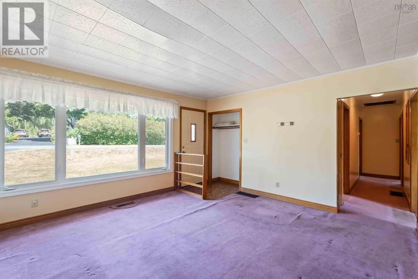 142 Old Halifax Road W