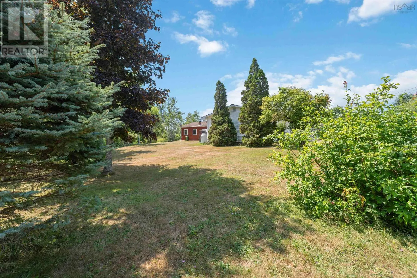 142 Old Halifax Road W