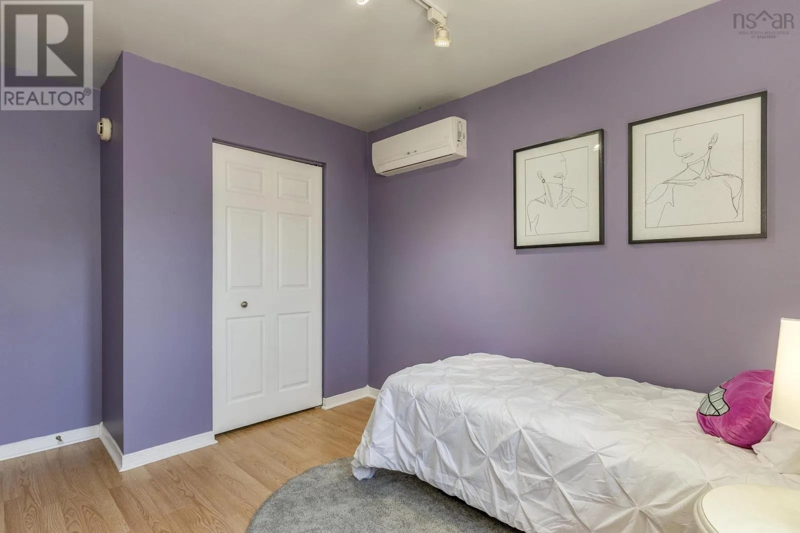 18 Anahid Court
