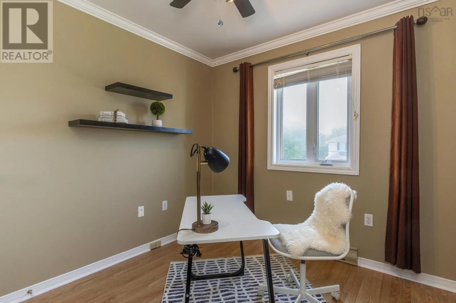 18 Anahid Court