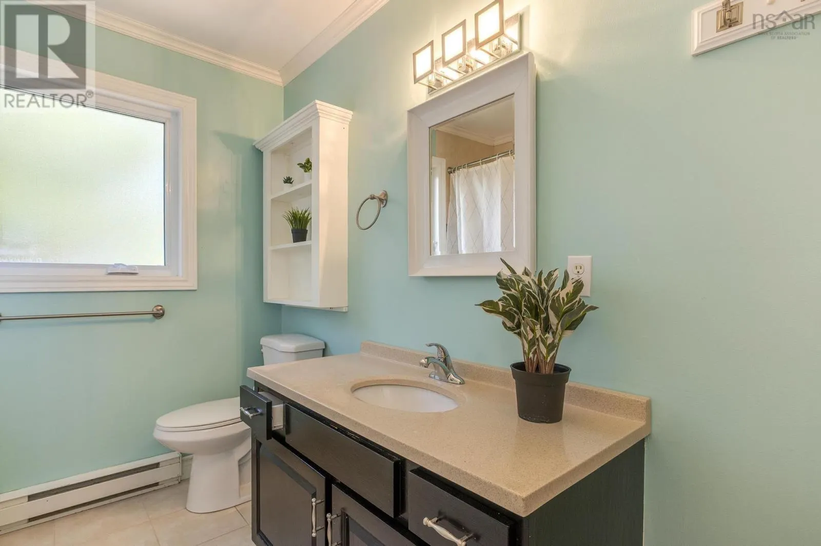 18 Anahid Court